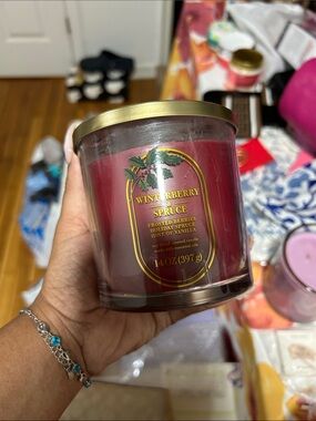 Winterberry & Spruce Scented Candle - Red with Gold Lid
